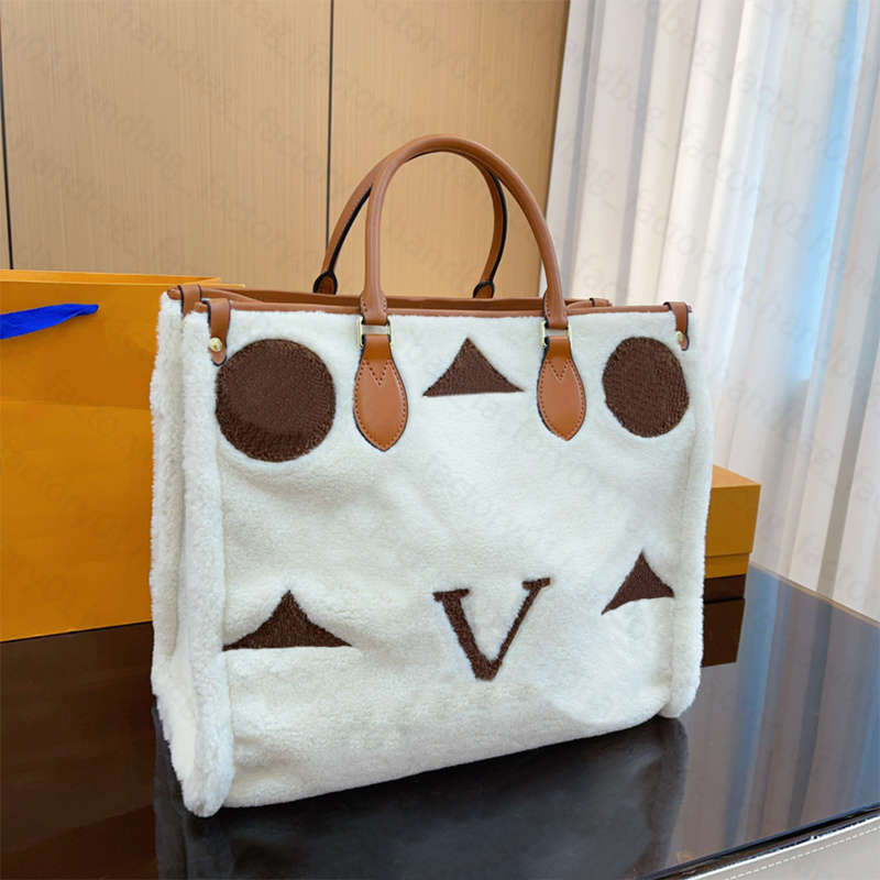 Tote Bag Designer Womens Handbag Luxury Lady Fashion Capacity Totes Stylish Teddy Handbags Luxurys Woman Casual Shopping Bag High Quality